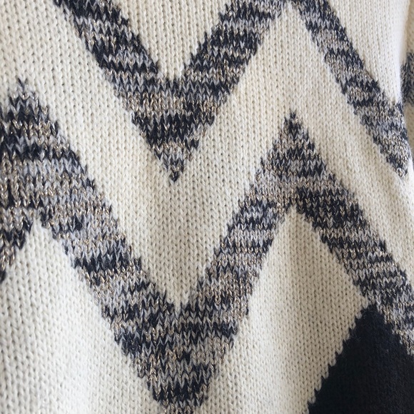 BB Dakota Broderick Sweater - Picture 3 of 6